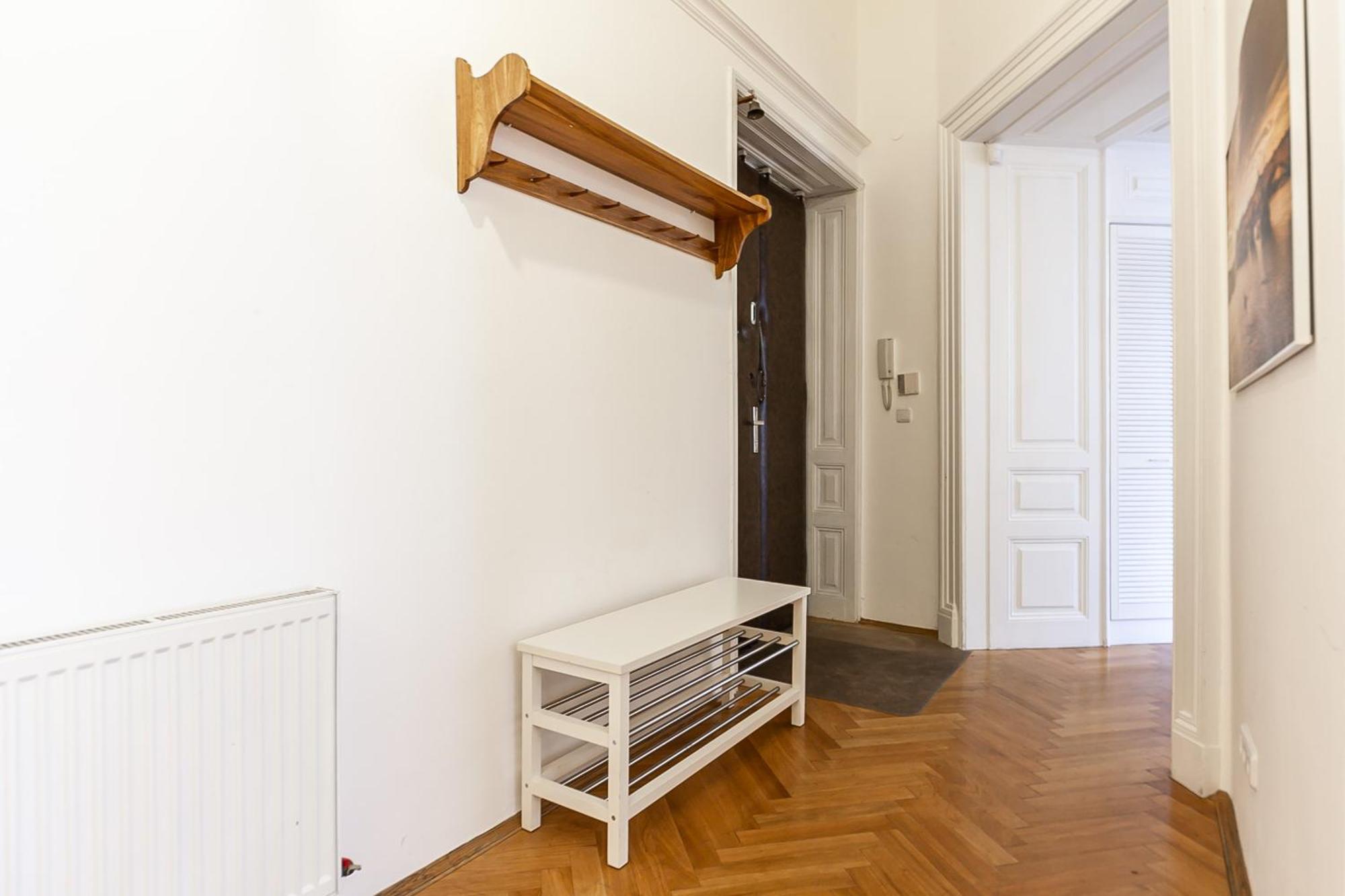 Royal Apartment By Charles Bridge View Of Saint Nicholas Church Prag Exteriör bild